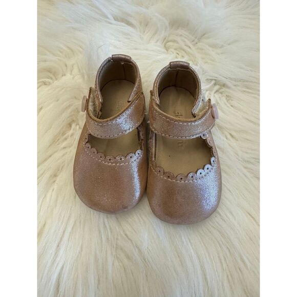Elephantito rose gold Mary Jane shoes‎ size 2 - Picture 1 of 3
